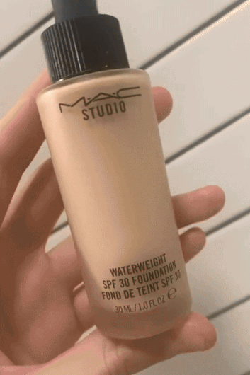 MAC Studio Fluid Waterweight Concealer